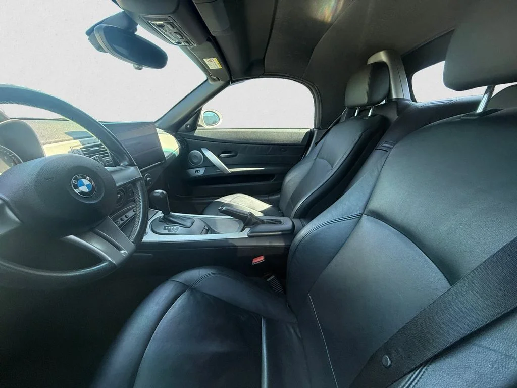 Used 2003 White BMW 2.5i image 8