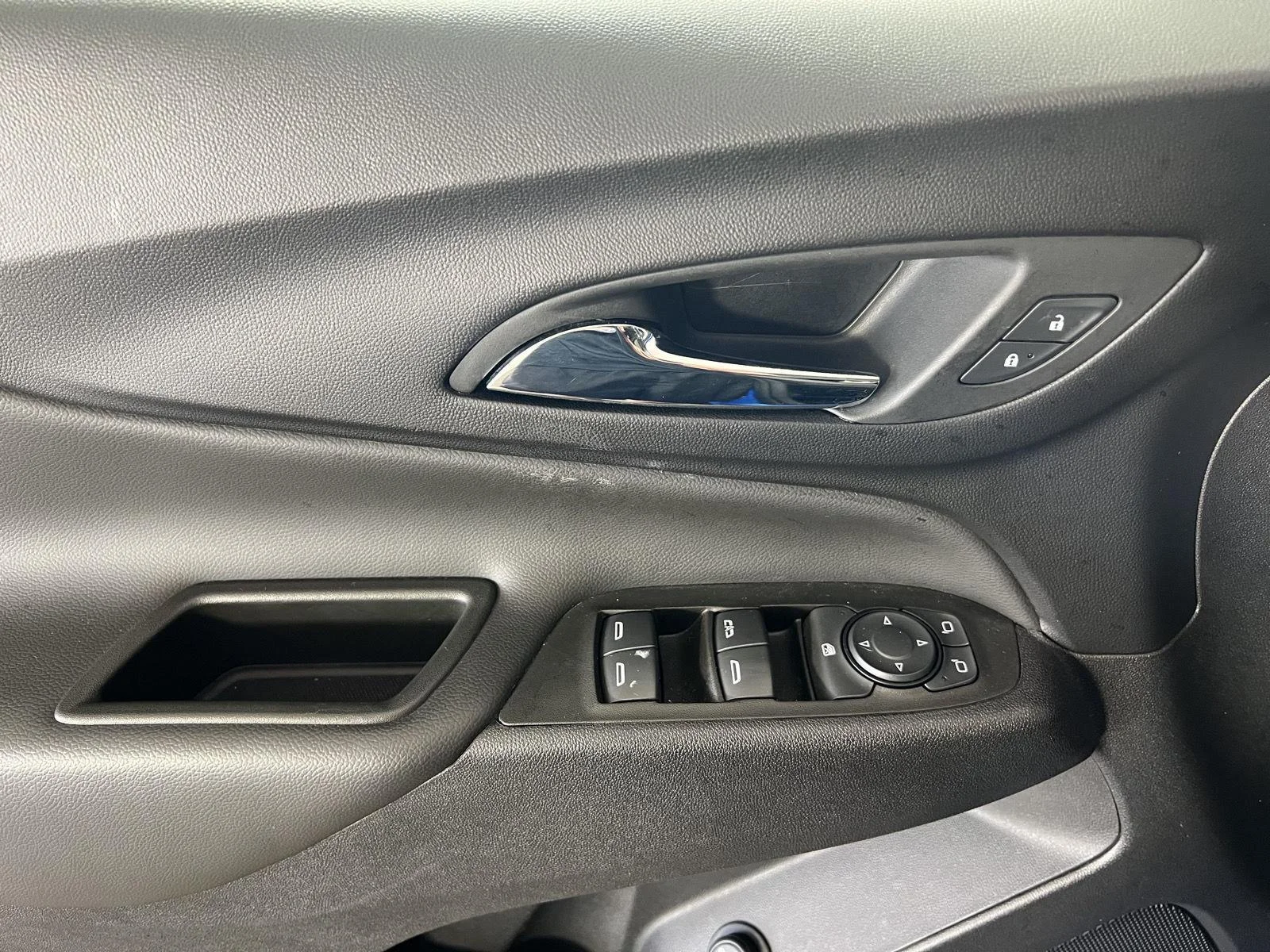 Used 2024 Riptide Blue Metallic Chevrolet LT image 8