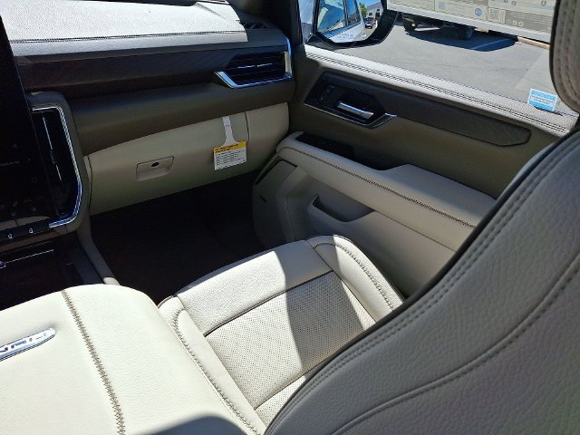 2026 GMC Yukon Denali - Photo 11