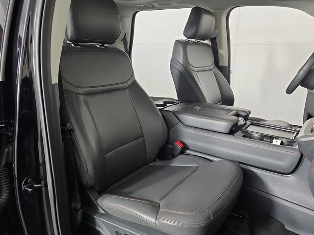 Used 2025 Black Metallic Ford Active image 22