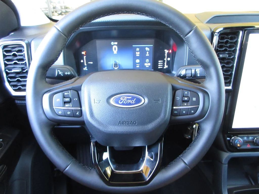 New 2026 Marsh Gray Ford XLT image 15