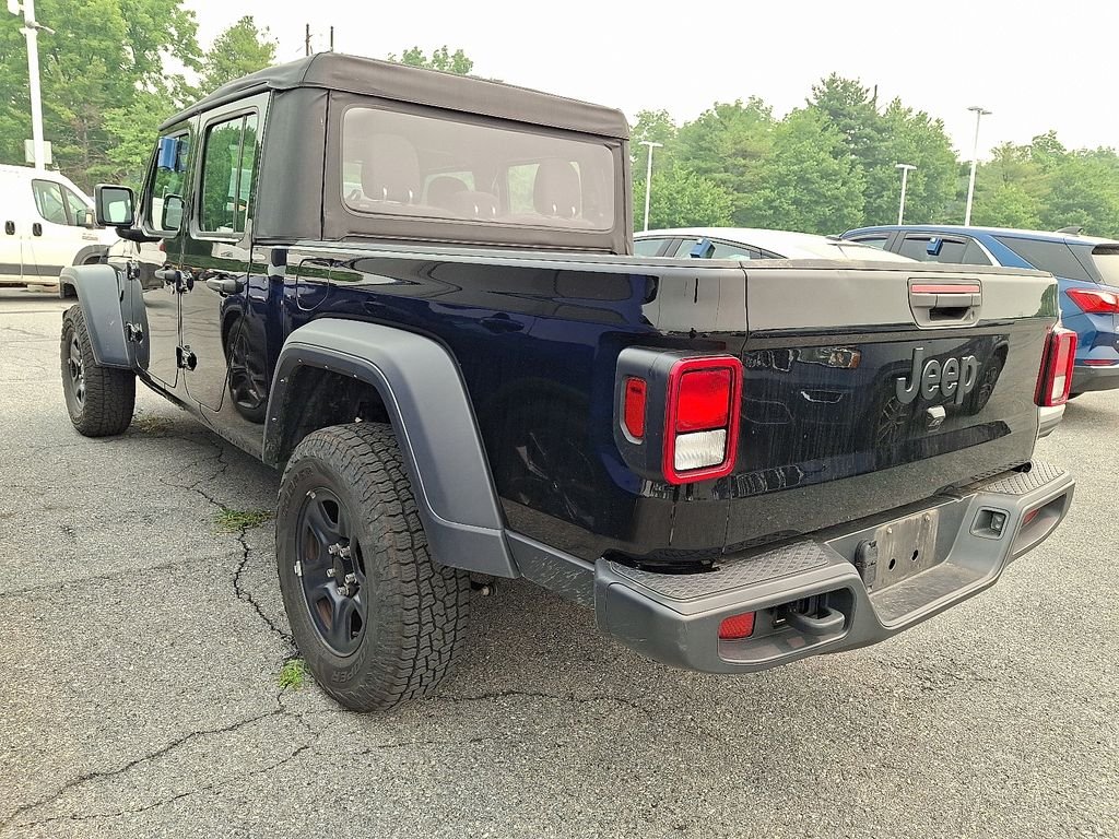 Used 2023 Black Jeep Sport image 4