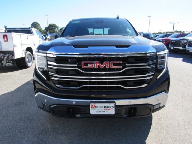 New 2026 Onyx Black GMC SLT image 4