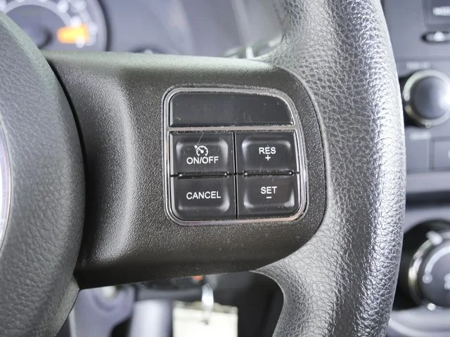 Used 2015 Gray Jeep Altitude image 24