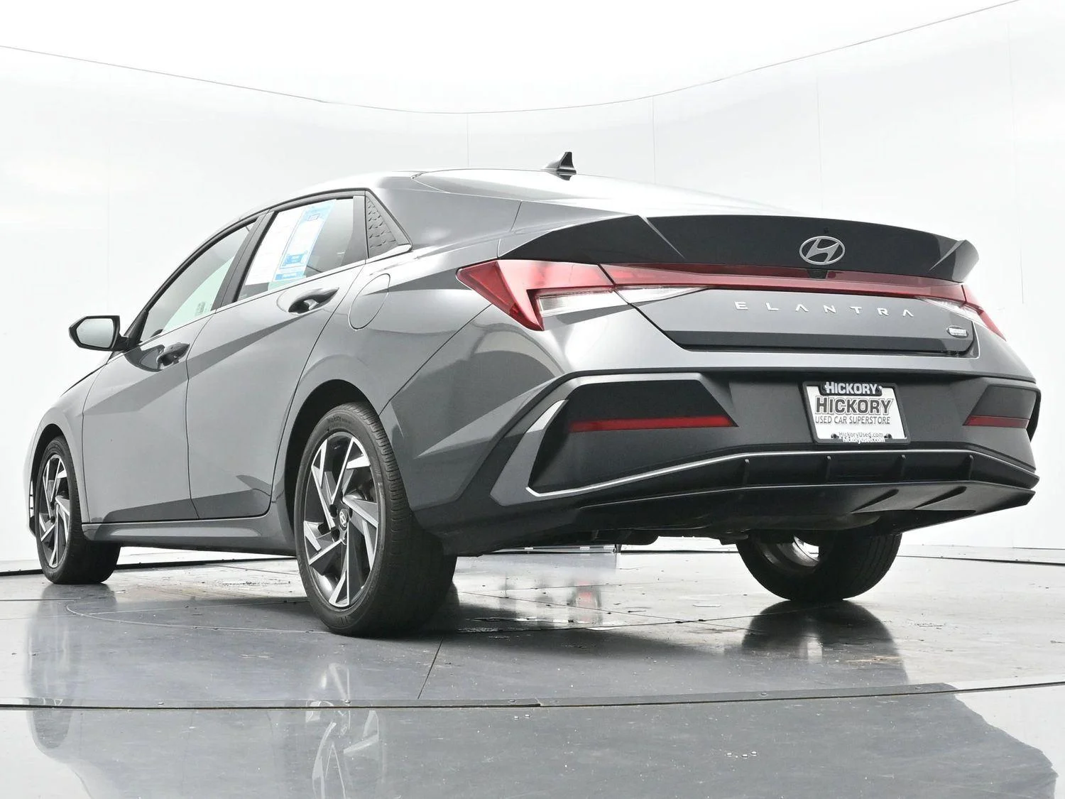 Used 2024 Ecotronic Gray Hyundai SEL image 50