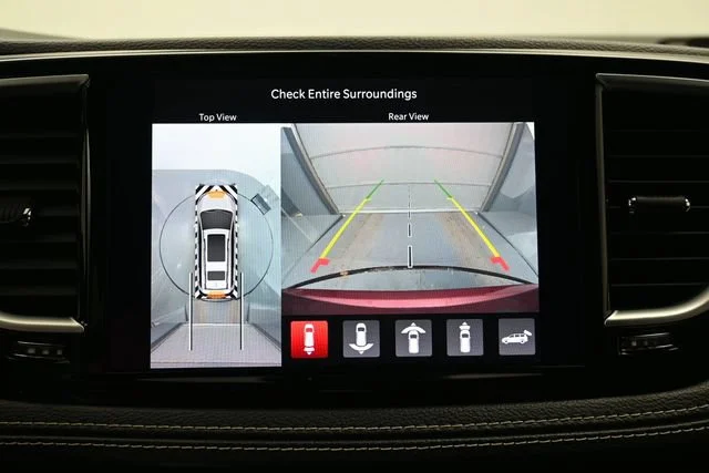 Used 2021 Velvet Red Pearlc Chrysler Hybrid Limited image 17