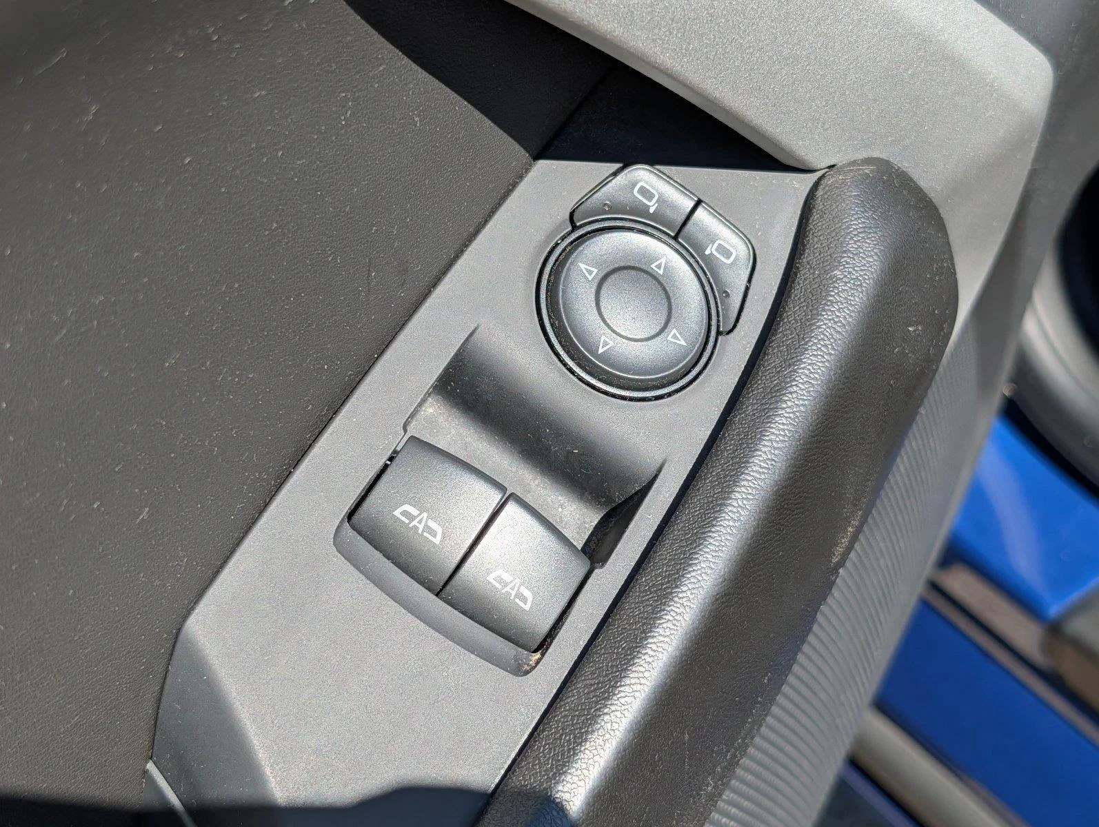Used 2023 RIVERSIDE BLUE METALLIC Chevrolet 1LT image 15