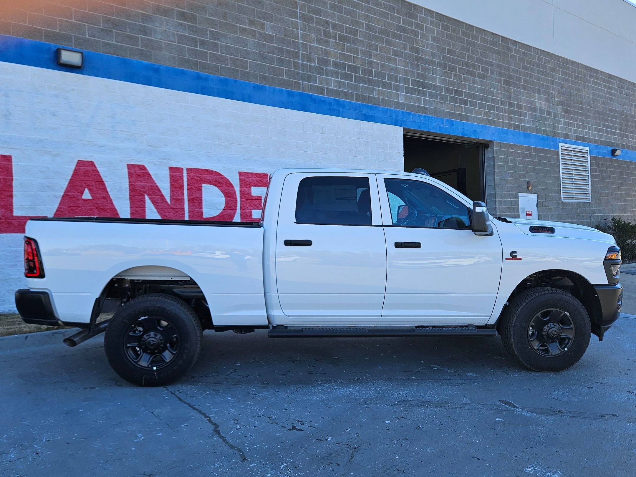 New 2026 Bright White Clear-Coat Exterior Paint RAM Tradesman image 8