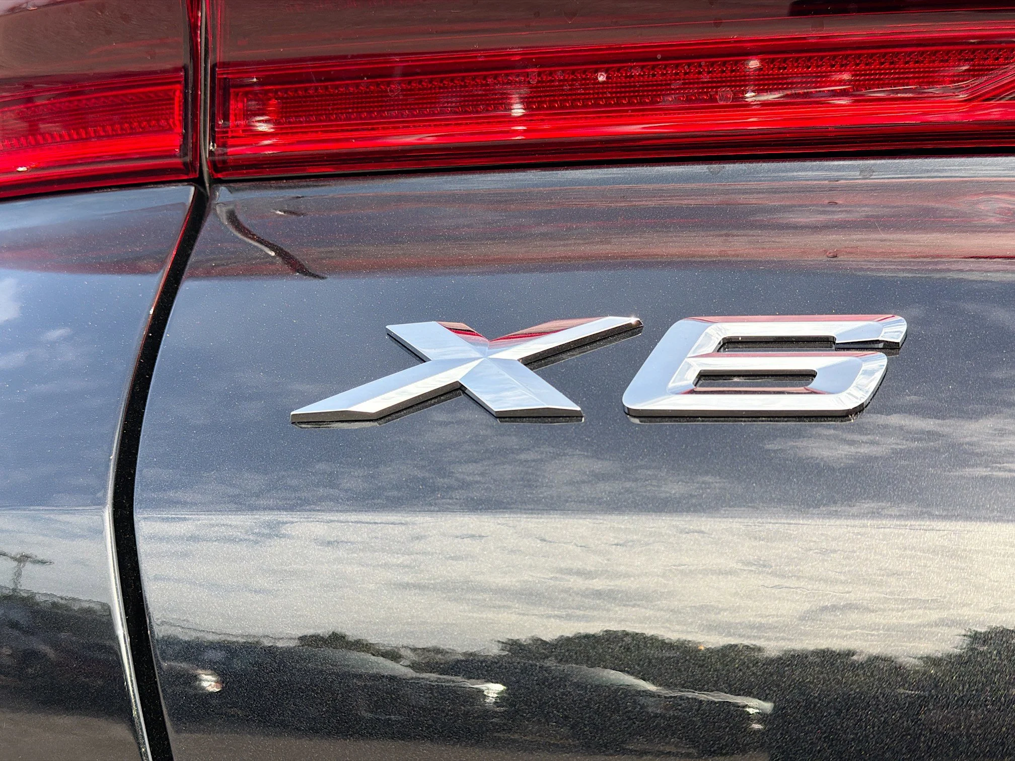 New 2026 Black Sapphire Metallic BMW xDrive40i image 11