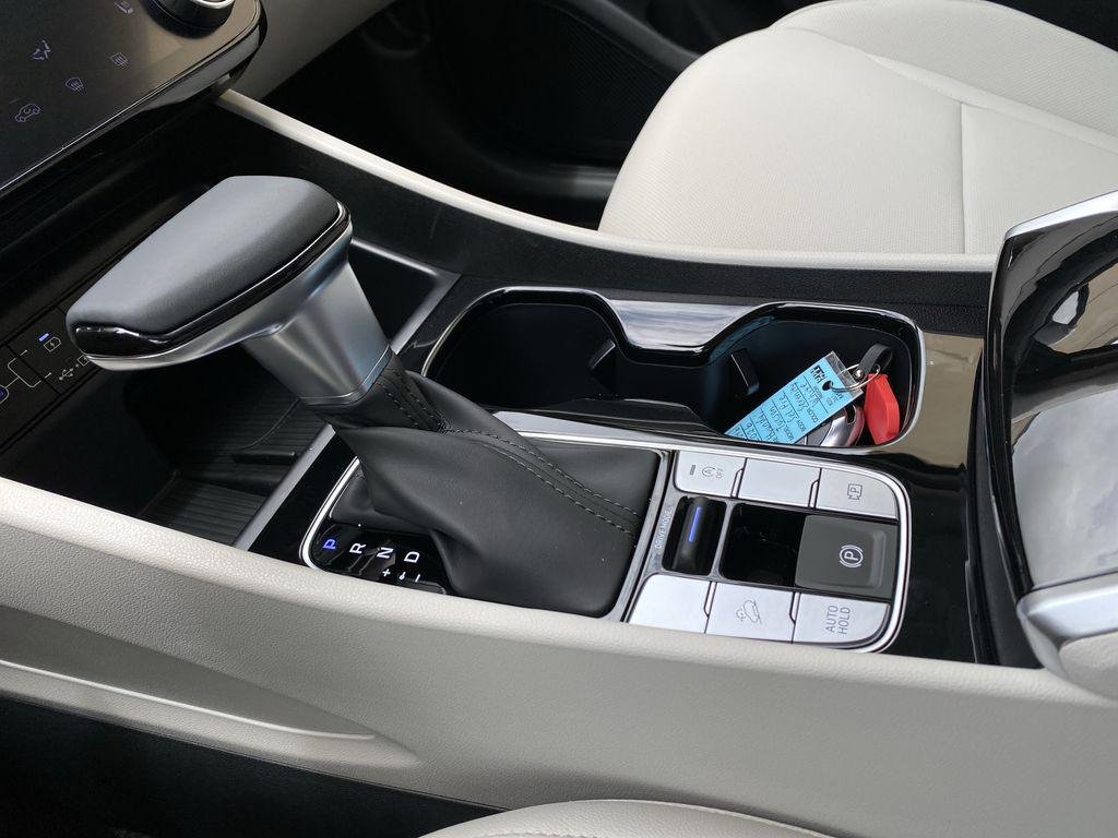 New 2026 White Pearl Hyundai SEL Premium FWD image 25