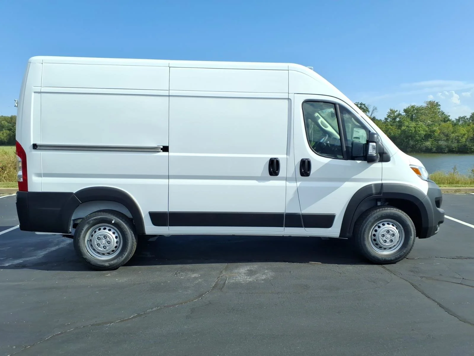 New 2026 Bright White Clearcoat Ram Tradesman image 15