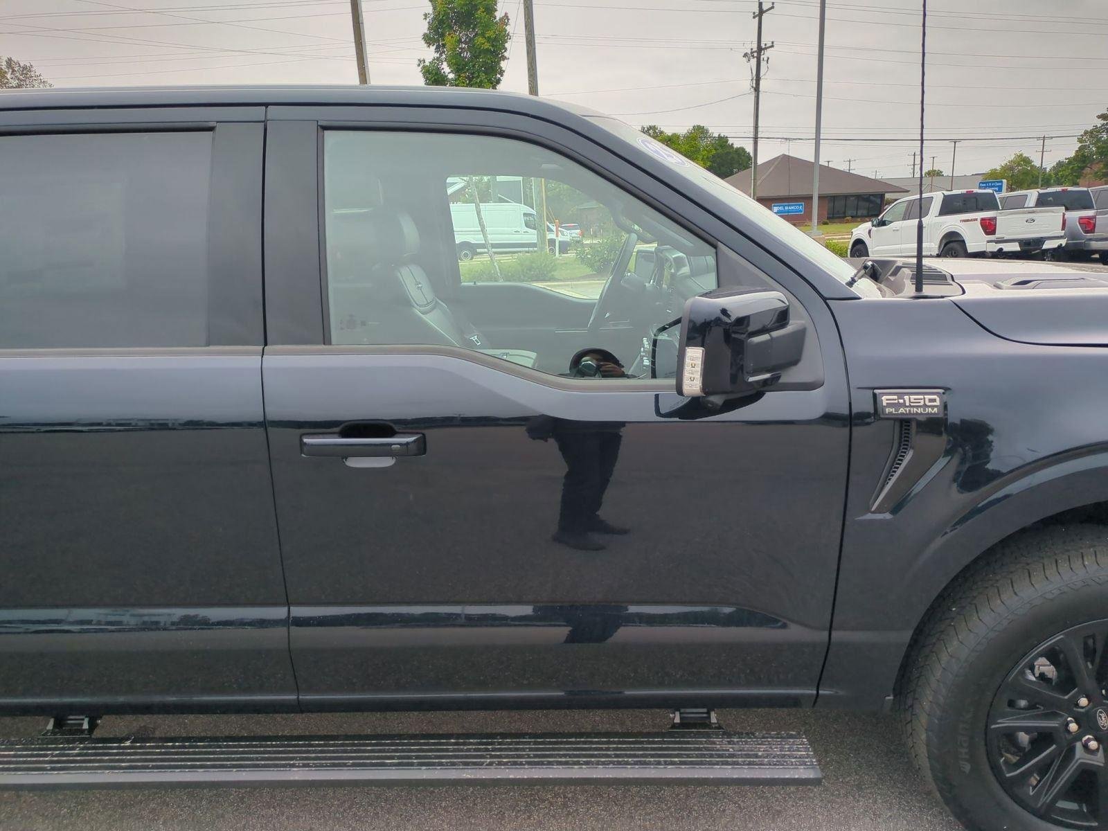 New 2025 Antimatter Blue Metallic Ford Platinum image 39