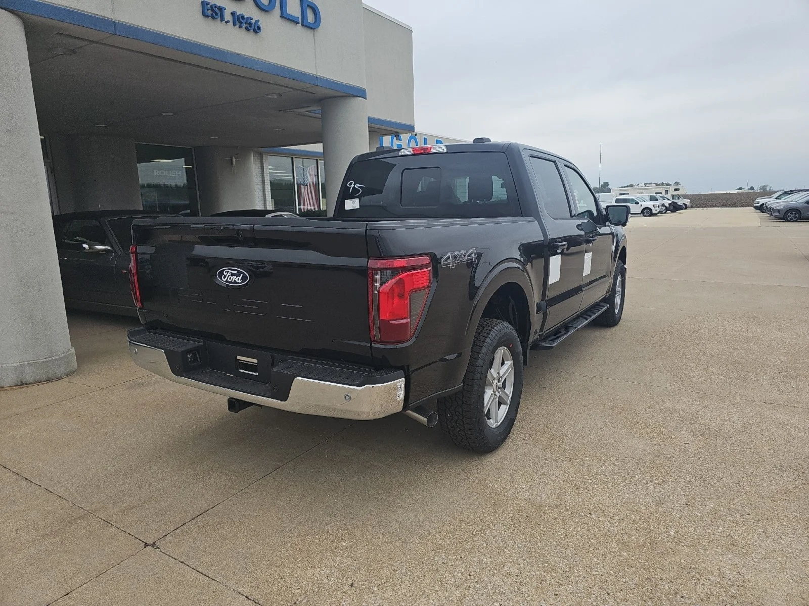New 2026 Agate Black Metallic Ford XLT image 12