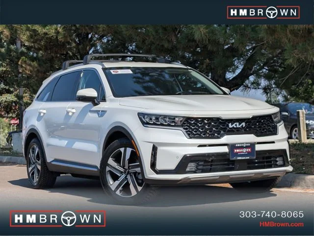 Used 2023 Snow White Pearl Kia EX image 1