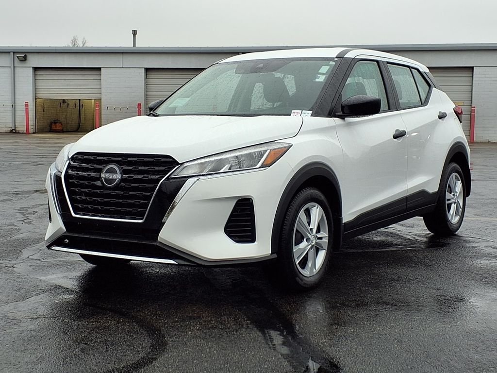 Certified 2025 Nissan KICKS PLAY Base with VIN 3N1CP5BV4SL489509 for sale in Kansas City