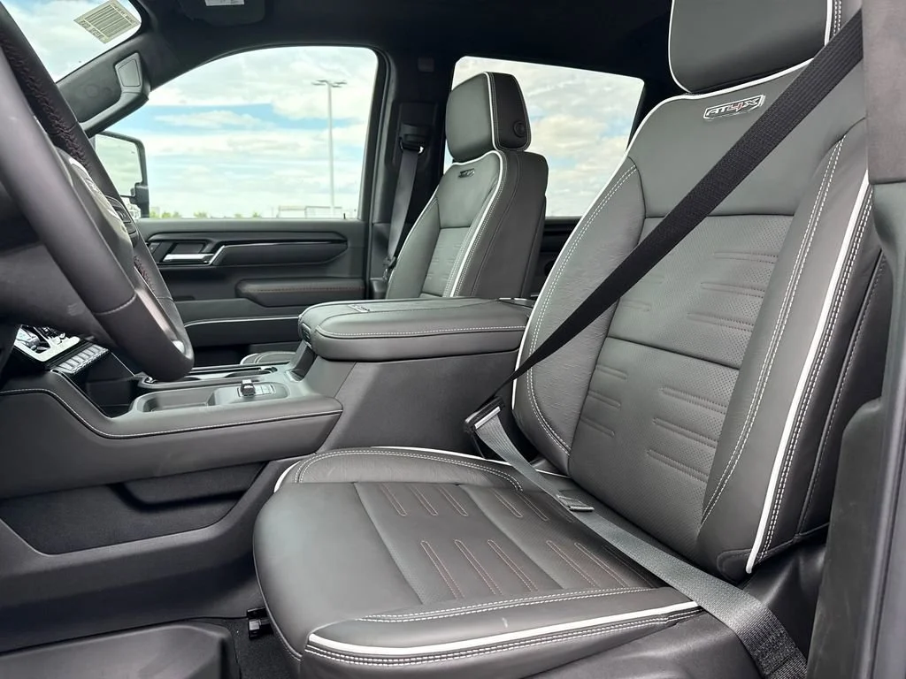 New 2026 Onyx Black GMC AT4X image 18