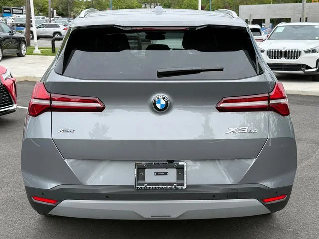 Used 2025 Skyscraper Grey Metallic BMW 30 xDrive image 5