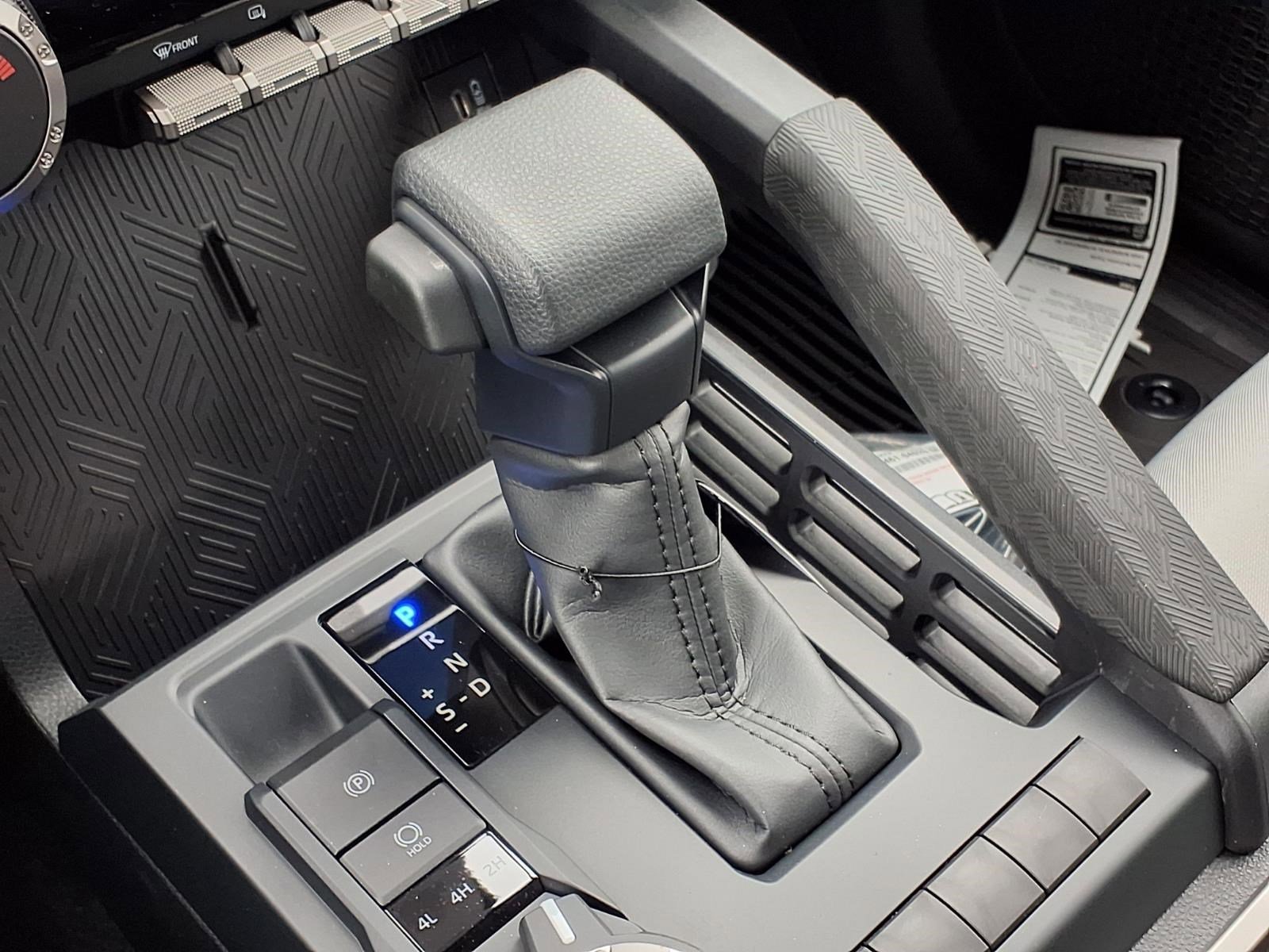 2026 Toyota Tacoma SR5 - Photo 16