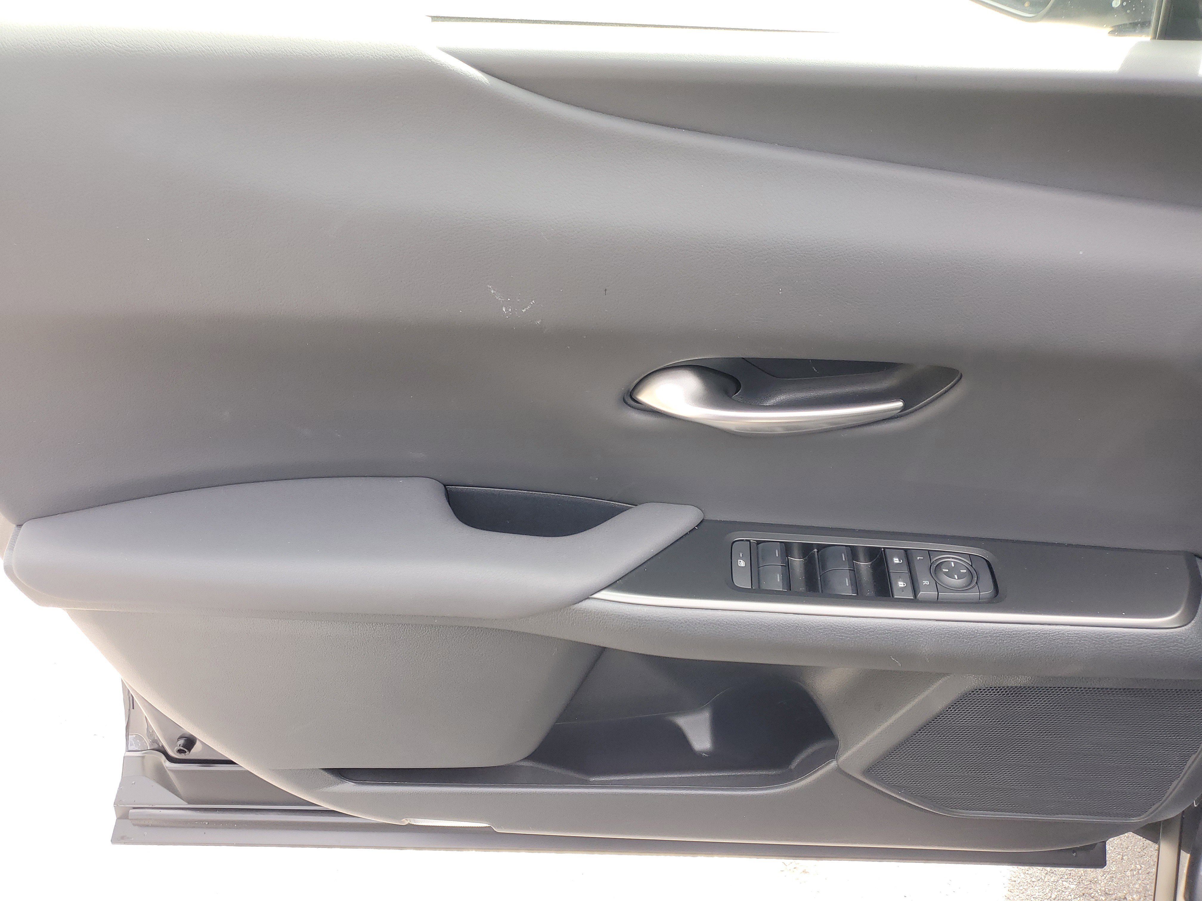 Certified Used 2025 Obsidian Lexus UX 300h F SPORT Design image 19