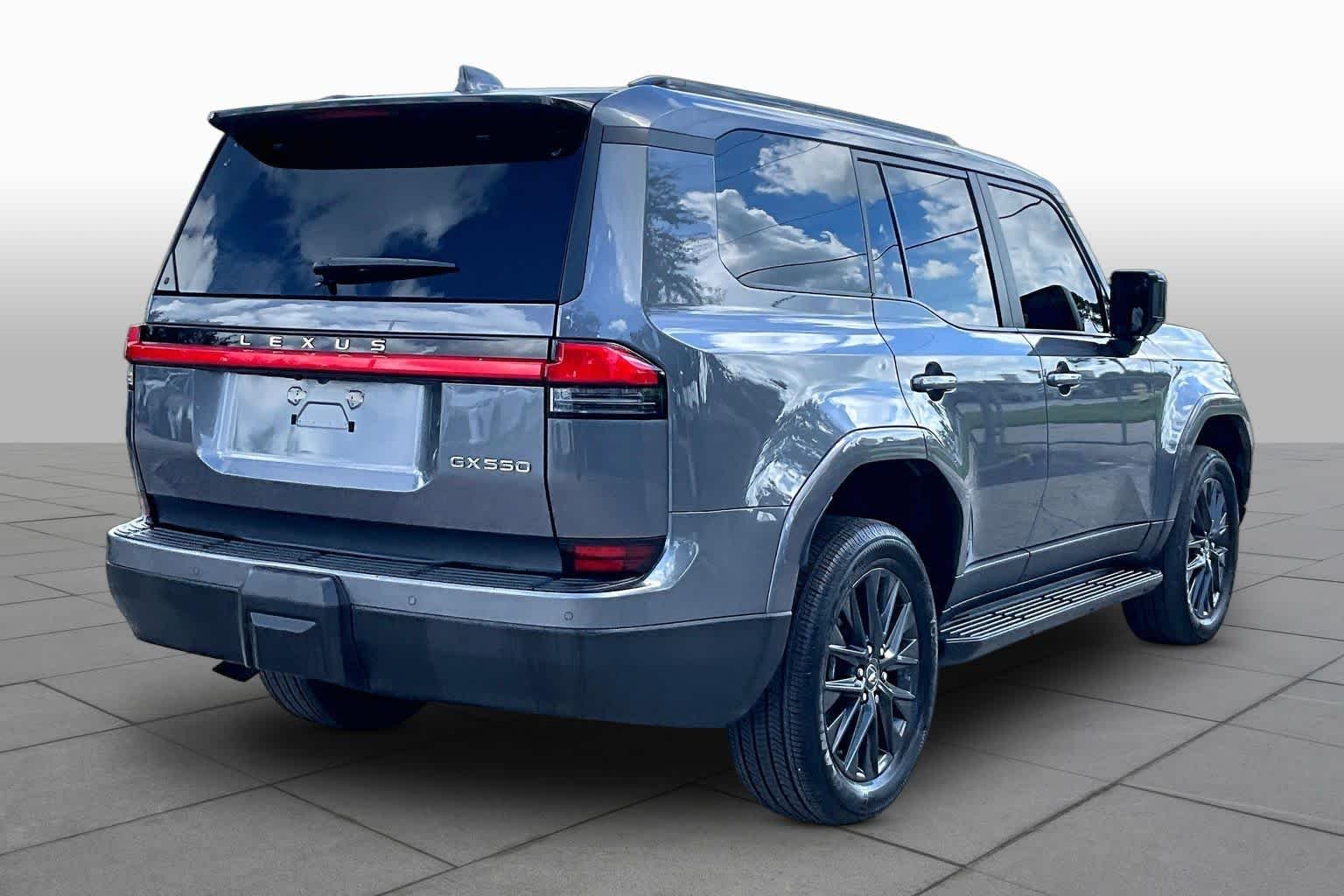 Used 2025 Nebula Gray Pearl Lexus Premium image 13