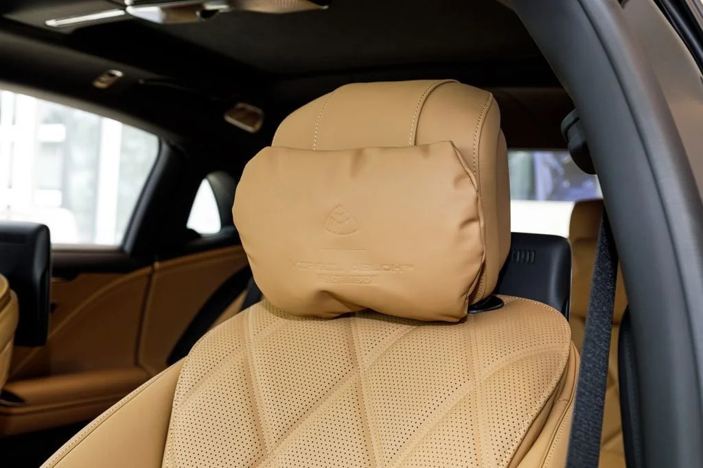 Used 2023 Obsidian Black Metallic / Colorado Beige Mercedes-Benz Maybach S 680 image 25