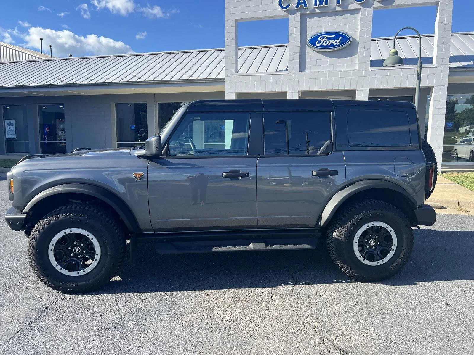 Used 2024 Carbonized Gray Ford Badlands image 2