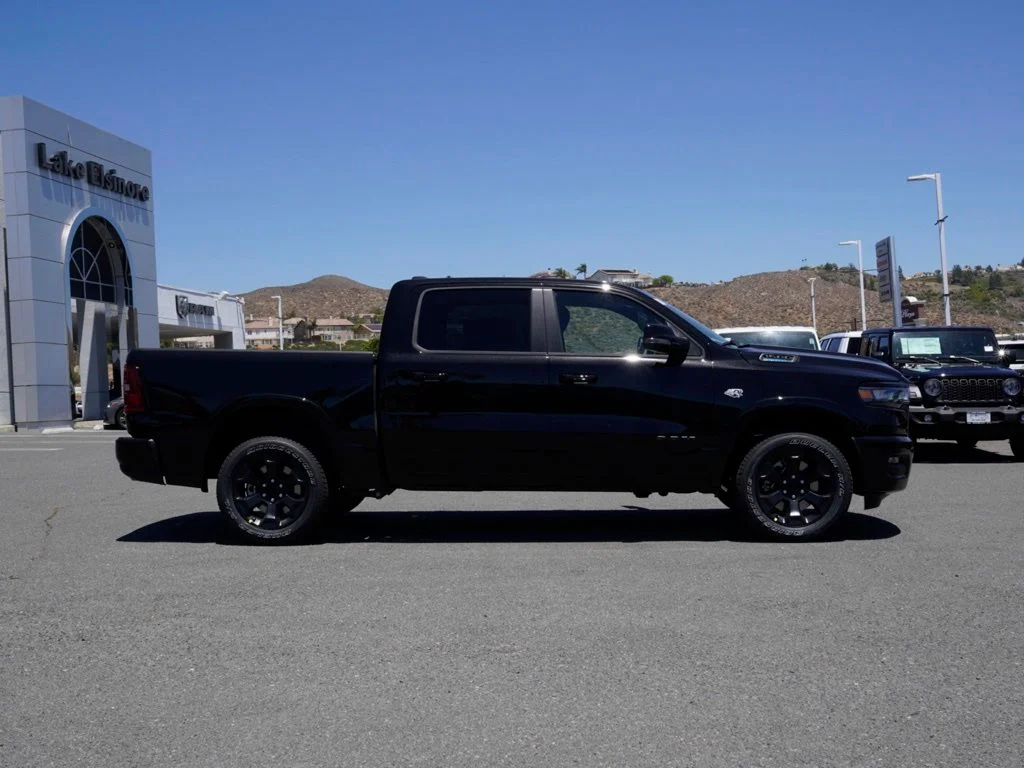New 2026 Diamond Black Crystal Pearl-Coat Exterior Paint RAM Big Horn/Lone Star image 2