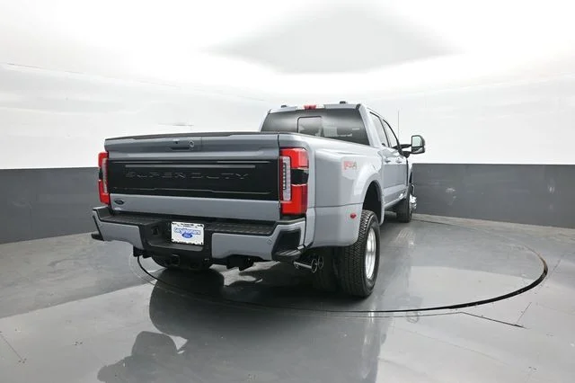 New 2026 Glacier Gray Metallic Tri-Coat Ford F-350® Platinum® image 7