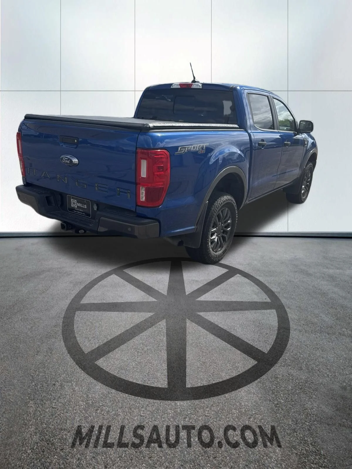 Used 2020 Lightning Blue Ford XLT image 3