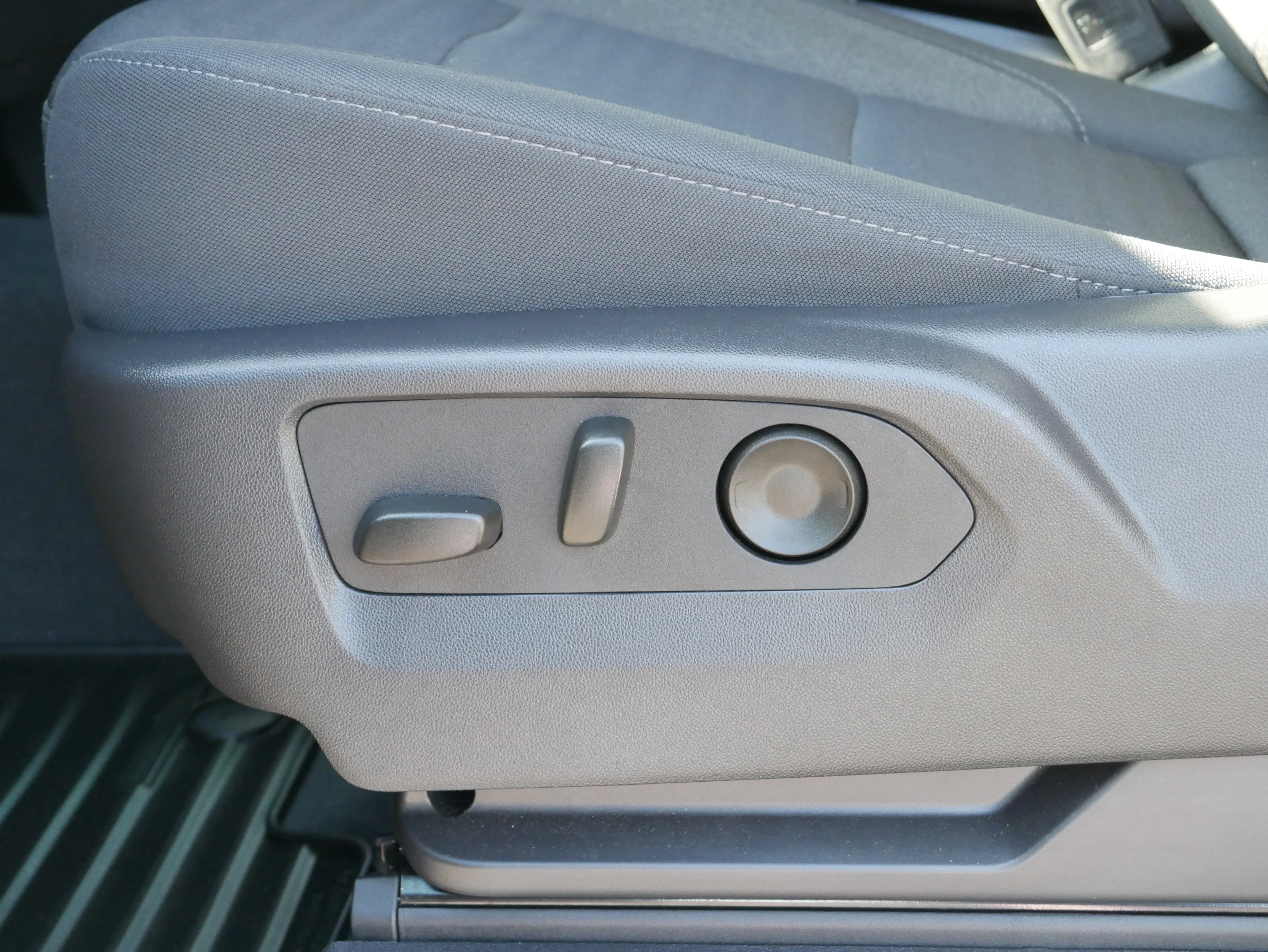 2025 GMC Sierra 1500 Elevation - Photo 15