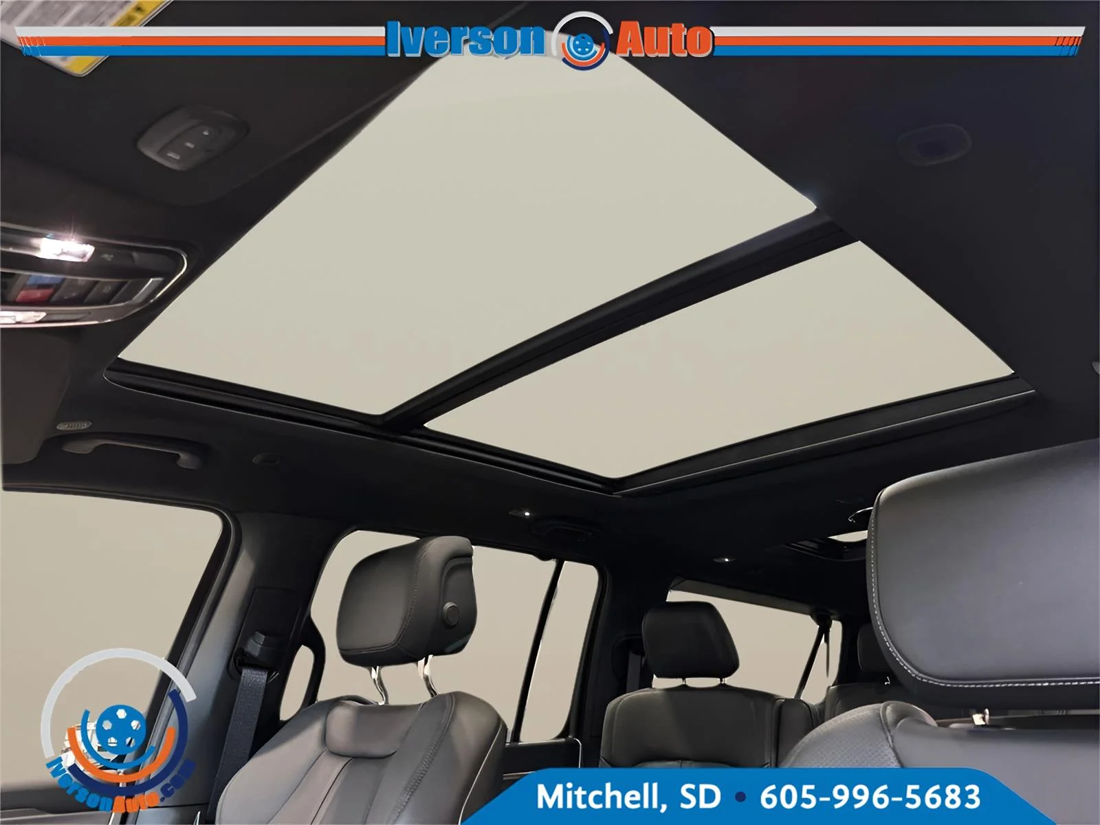New 2026 Baltic-Gray Metallic Clear-Coat Exterior Paint Jeep Limited Reserve image 27