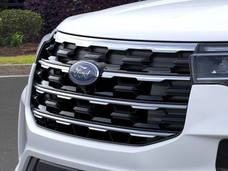New 2026 Star White Metallic Tri-Coat Ford Active image 40