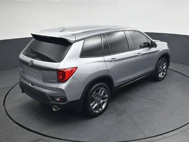 Used 2023 Lunar Silver Metallic Honda EX-L image 23