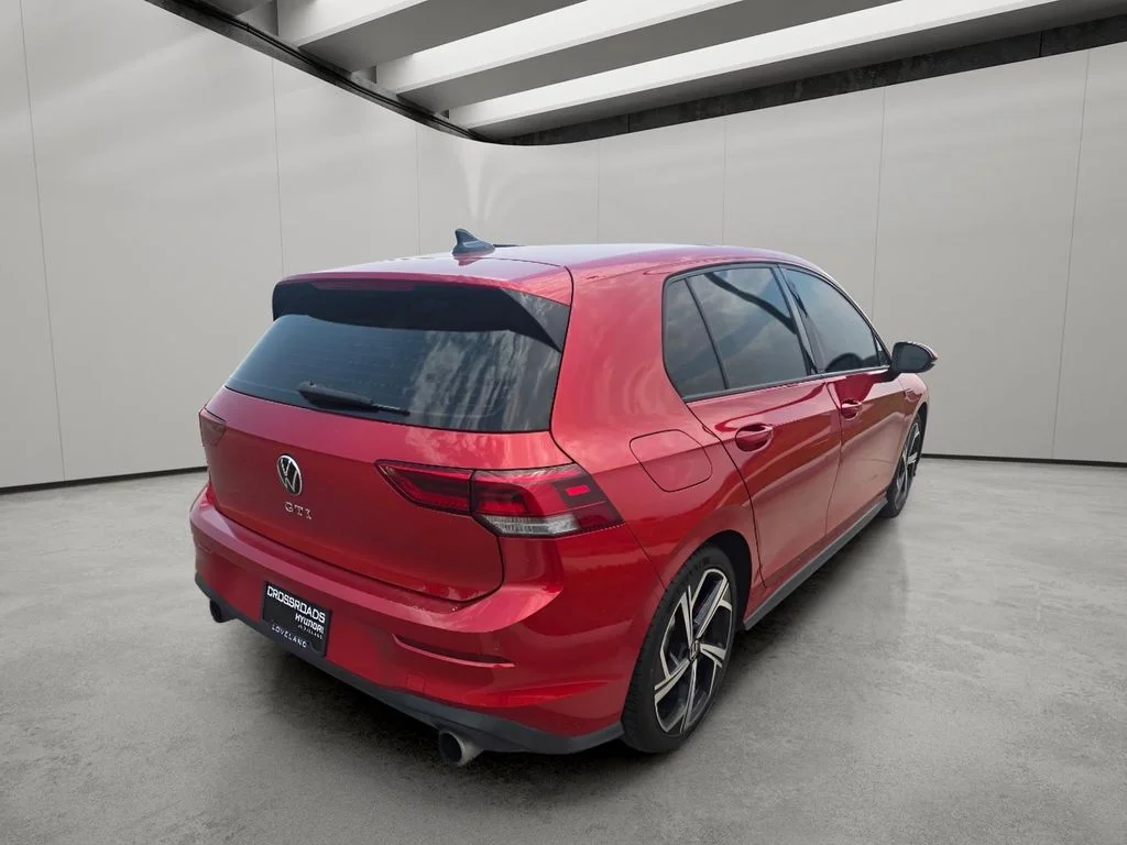 Used 2024 Kings Red Metallic Volkswagen SE image 8