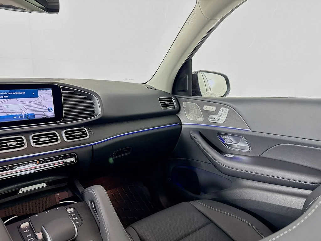 Used 2026 Black Mercedes-Benz GLE 450 image 25