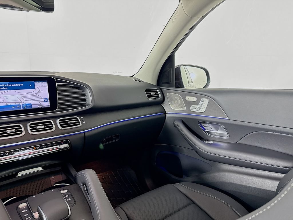 Used 2026 Black Mercedes-Benz GLE 450 image 25