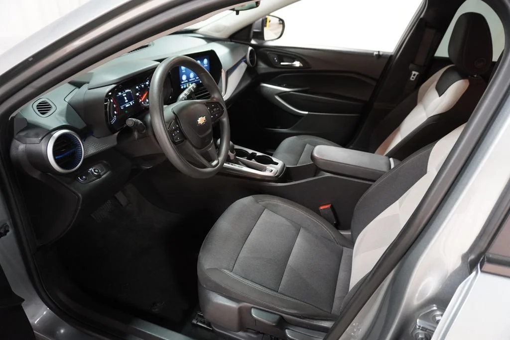 Used 2025 Sterling Gray Metallic Chevrolet LS image 23