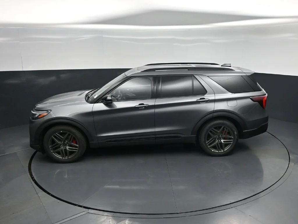 New 2026 Carbonized Gray Metallic Ford ST image 43