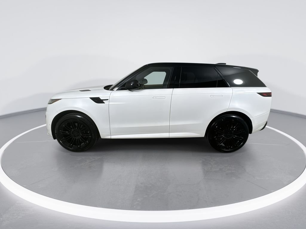 New 2026 OSTUNI PRL WHT Land Rover Dynamic SE image 5