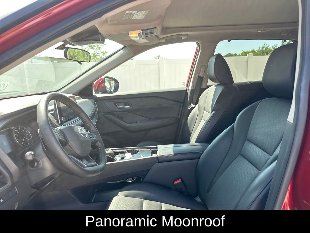 Used 2025 Red Nissan SV image 13