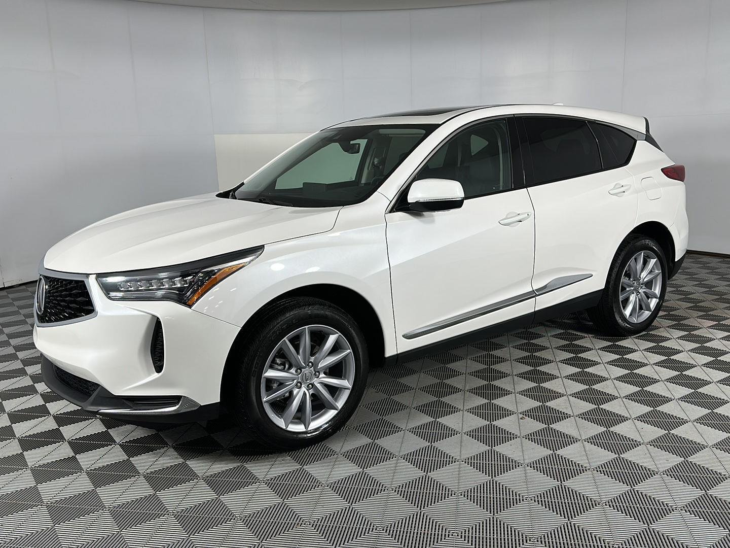 Used 2024 Platinum White Pearl Acura SH-AWD image 4