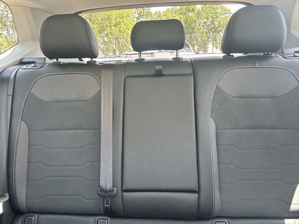 New 2026 White Volkswagen 1.5T SE Black image 13
