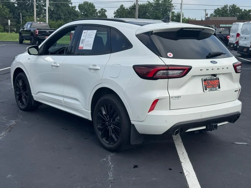 Used 2024 Star White Ford ST-Line Elite image 7
