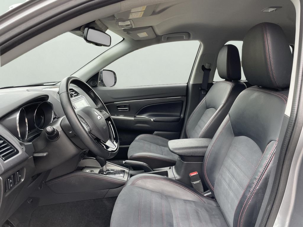 Used 2024 Gray Mitsubishi 2.0 ES image 10
