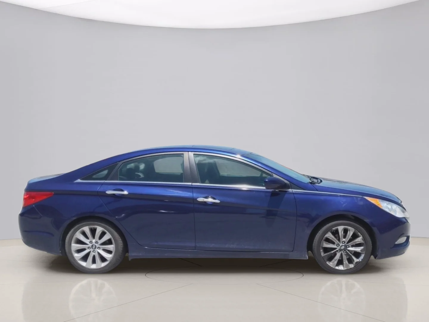 Used 2013 Blue Hyundai LIMITED image 7