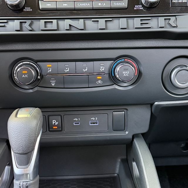 New 2026 Glacier White Nissan Crew Cab S image 23
