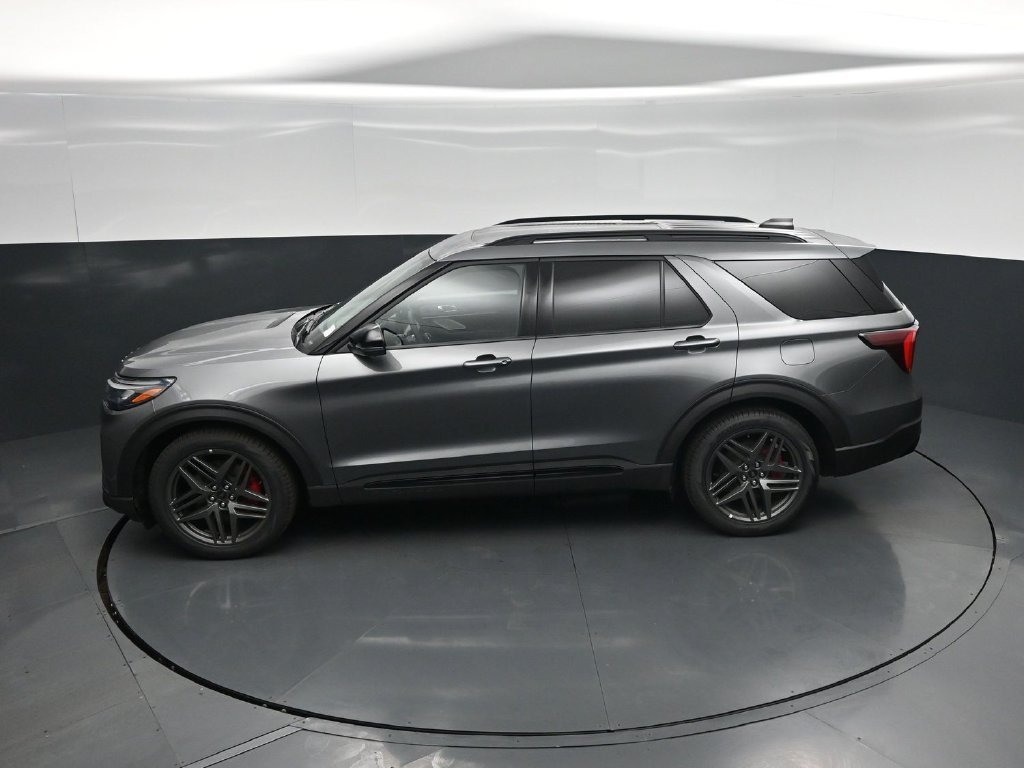 New 2026 Carbonized Gray Metallic Ford ST image 43