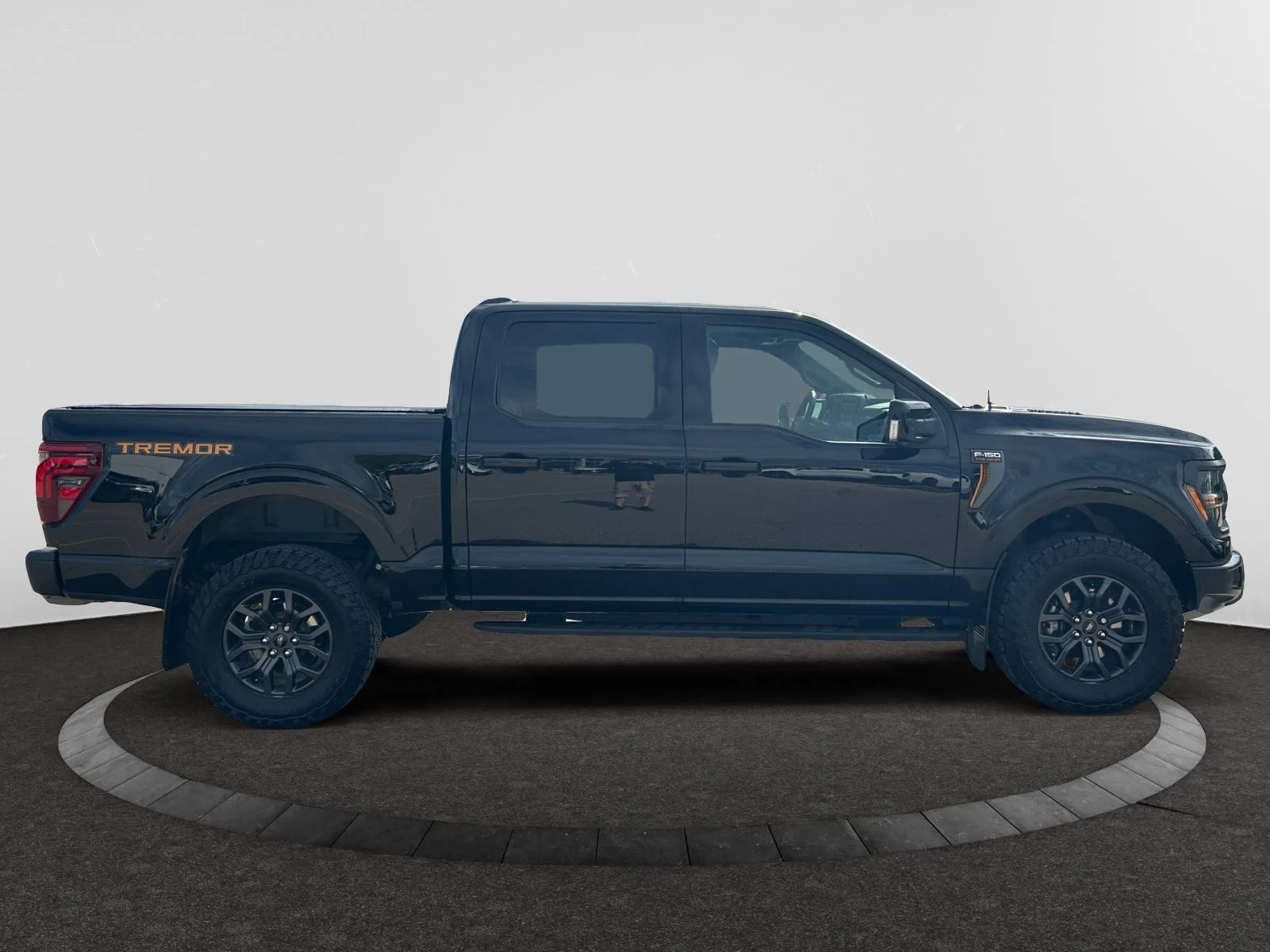 Used 2025 Black Ford Tremor SuperCrew image 6