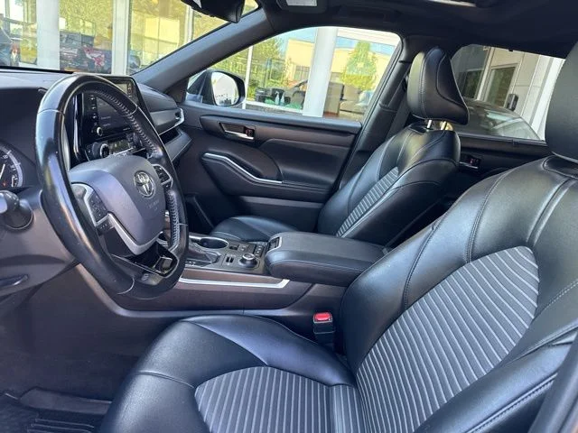 2022 Toyota Highlander XSE - Photo 28