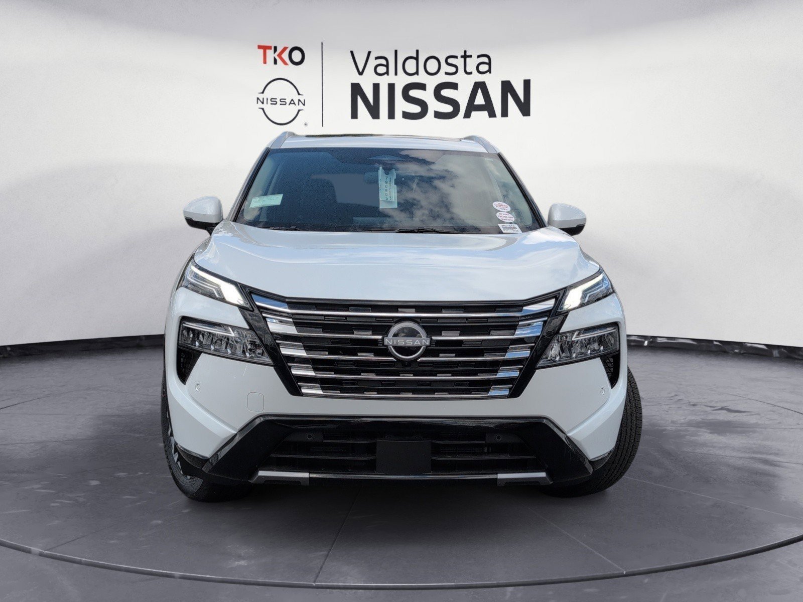 New 2026 Everest White Pearl TriCoat Nissan Platinum image 12